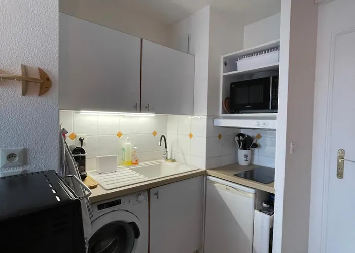 Escapade Romantique- Vue Port Et Balcon Ensoleille アパート *