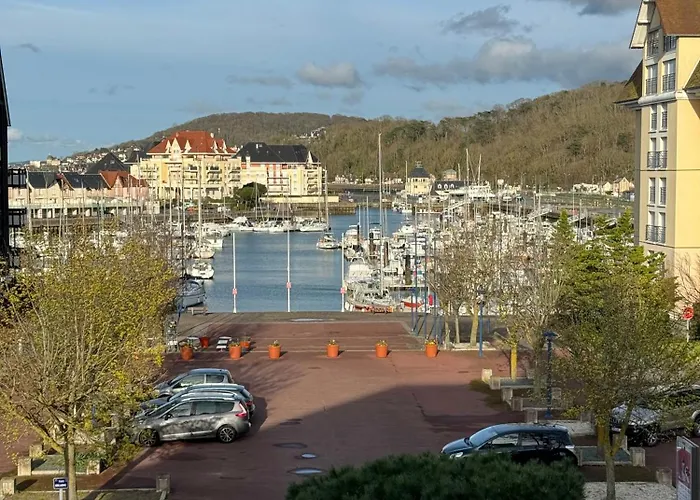 アパート Escapade Romantique- Vue Port Et Balcon Ensoleille ディーブ・シュール・メール