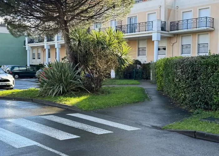 Escapade Romantique- Vue Port Et Balcon Ensoleille * ディーブ・シュール・メール