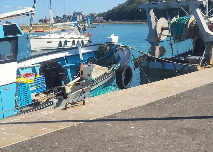 Escapade Romantique- Vue Port Et Balcon Ensoleille * ディーブ・シュール・メール