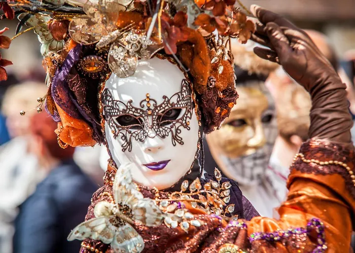 Escapade Romantique- Vue Port Et Balcon Ensoleille Daire *